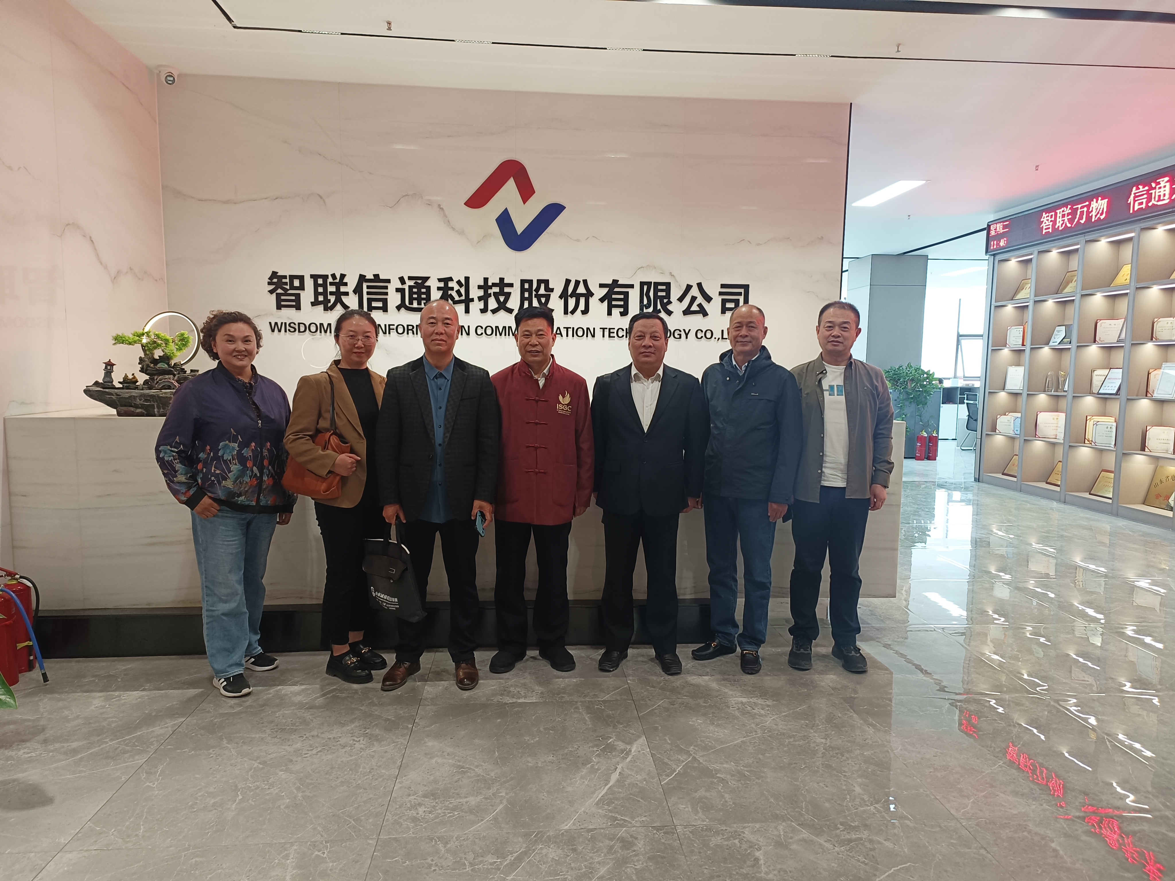 1712732748406382.jpg 1712732748406382.jpg